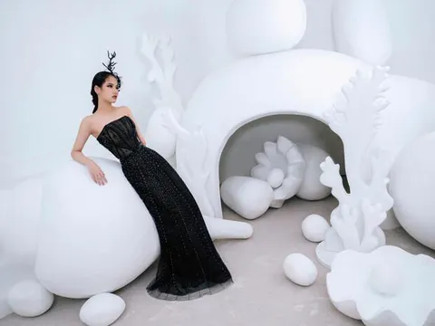 Model khuyết tay Hà Phương thần thái 'nuốt ống kính', khoe vóc dáng với đầm dạ hội